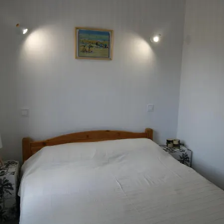 Holiday home Maison Renovee Proche Plage, Jardin Clos, Terrasse Et Parking Prive - Fr-1-22-353 *