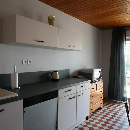 Holiday home Maison Renovee Proche Plage, Jardin Clos, Terrasse Et Parking Prive - Fr-1-22-353 *