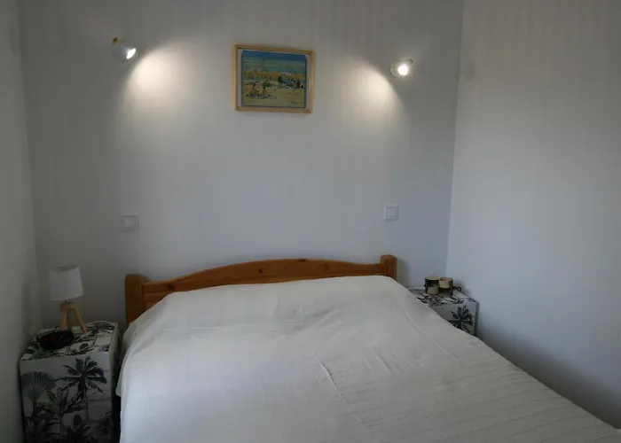 Holiday home Maison Renovee Proche Plage, Jardin Clos, Terrasse Et Parking Prive - Fr-1-22-353 *
