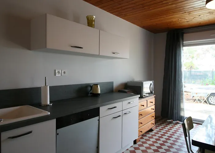 Holiday home Maison Renovee Proche Plage, Jardin Clos, Terrasse Et Parking Prive - Fr-1-22-353 *